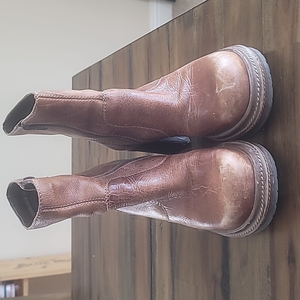 Mia Boots
